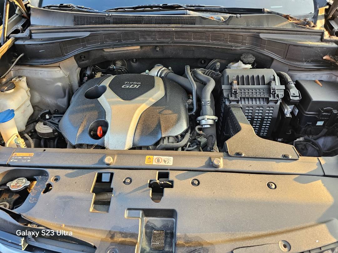 HYUNDAI SANTA FE 2015 - Marhaba Auction Used Cars - Image 8