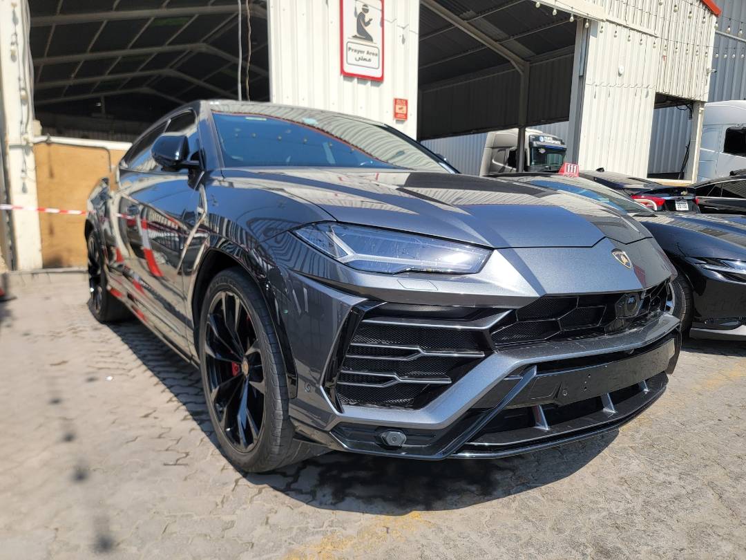 2018 LAMBORGINI URUS — 82077 KM — Lot 2242 — Main - Marhaba Auctions Used Cars - Image 5