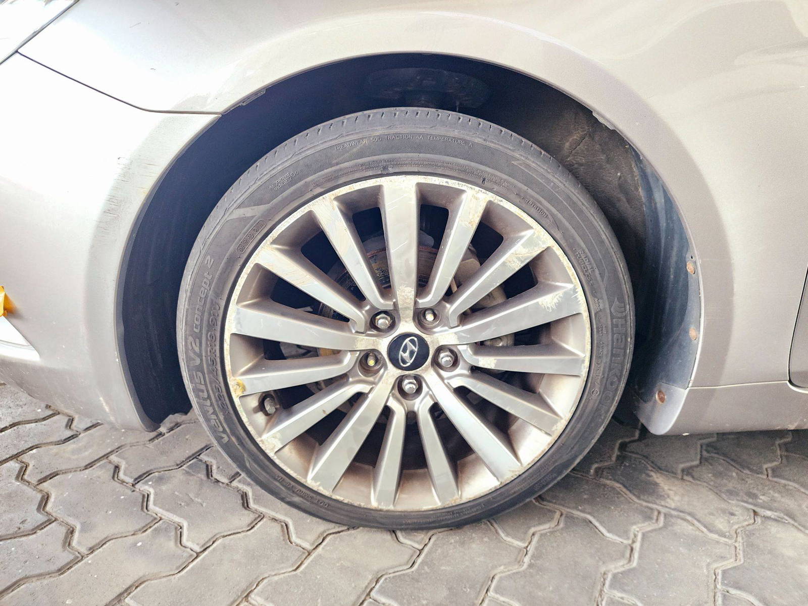 2010 HYUNDAI SONATA — 134181 KM — Lot 034752 — Souq - Marhaba Auctions Used Cars - Image 11