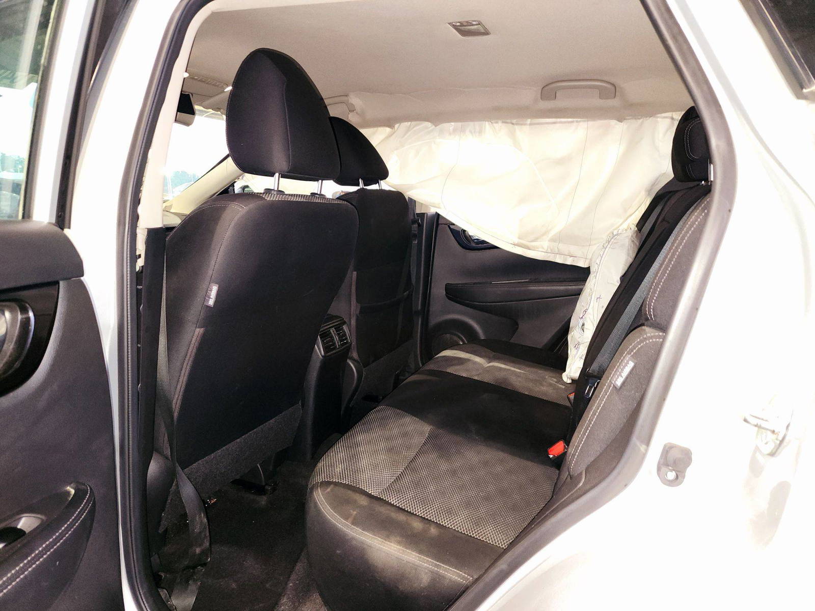 2020 NISSAN ROGUE SPORTS — 85398 Miles — Lot LW547416 — Souq - Marhaba Auctions Used Cars - Image 6