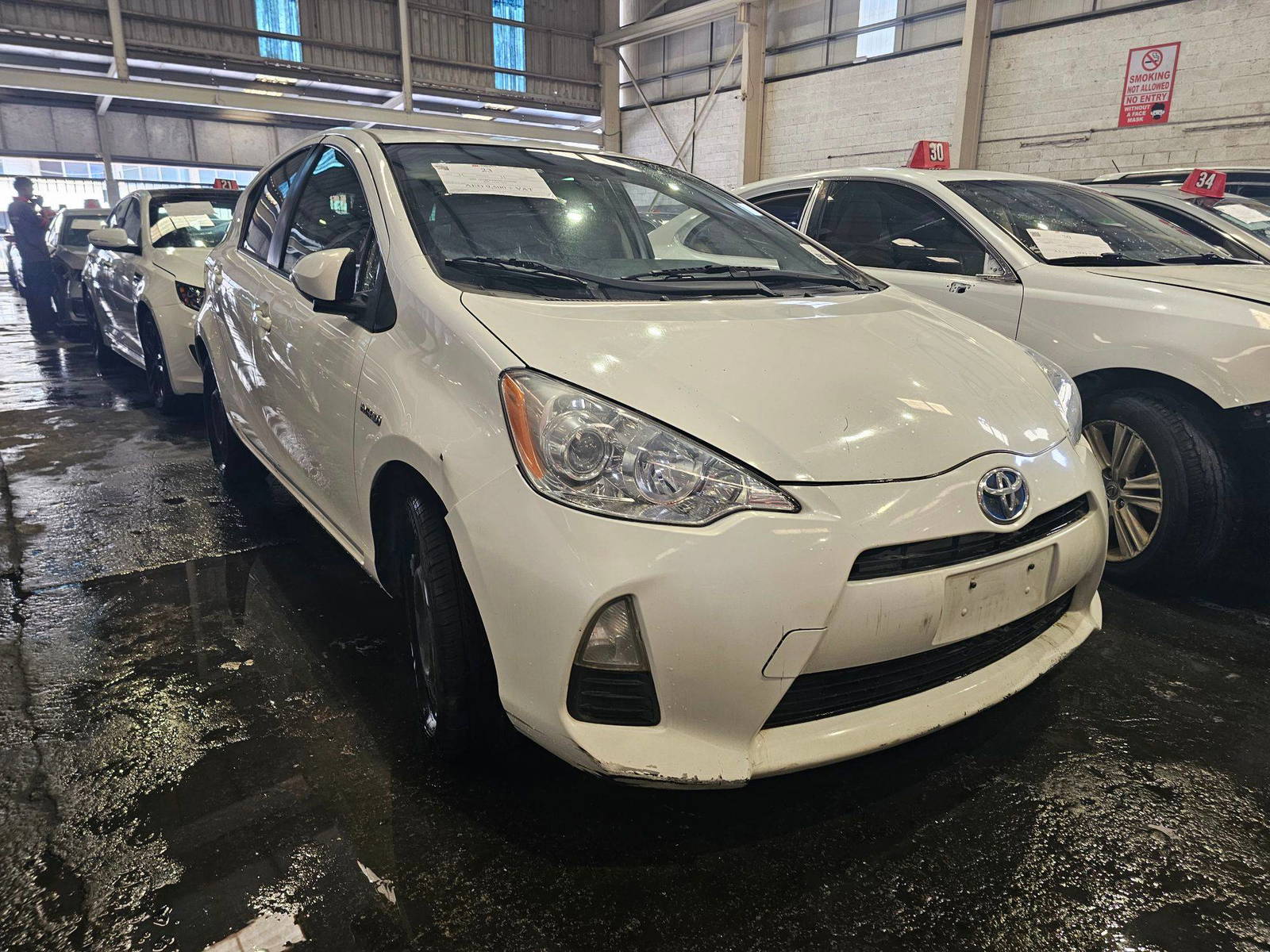 2012 TOYOTA PRIUS — 386500 Miles — Lot 3XC1514328 — Main - Marhaba Auctions Used Cars - Image 4