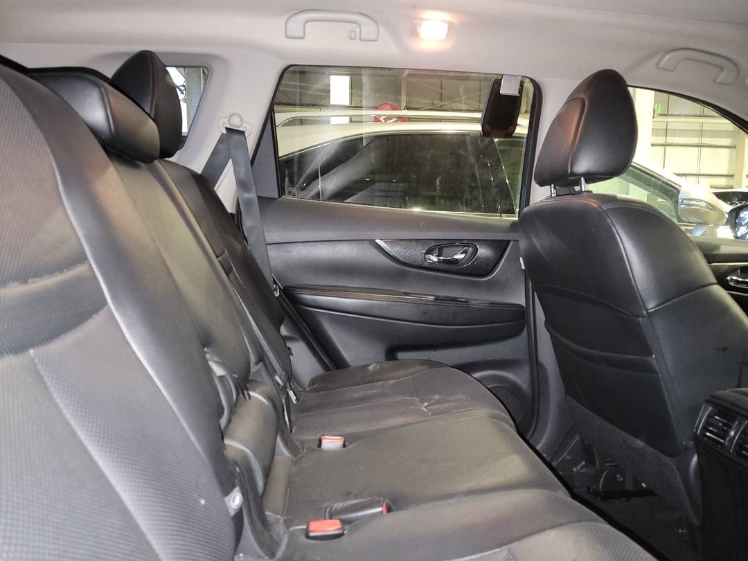 2015 NISSAN ROGUE — 144009 Miles — Lot FC909173 - Marhaba Auctions Used Cars - Image 5