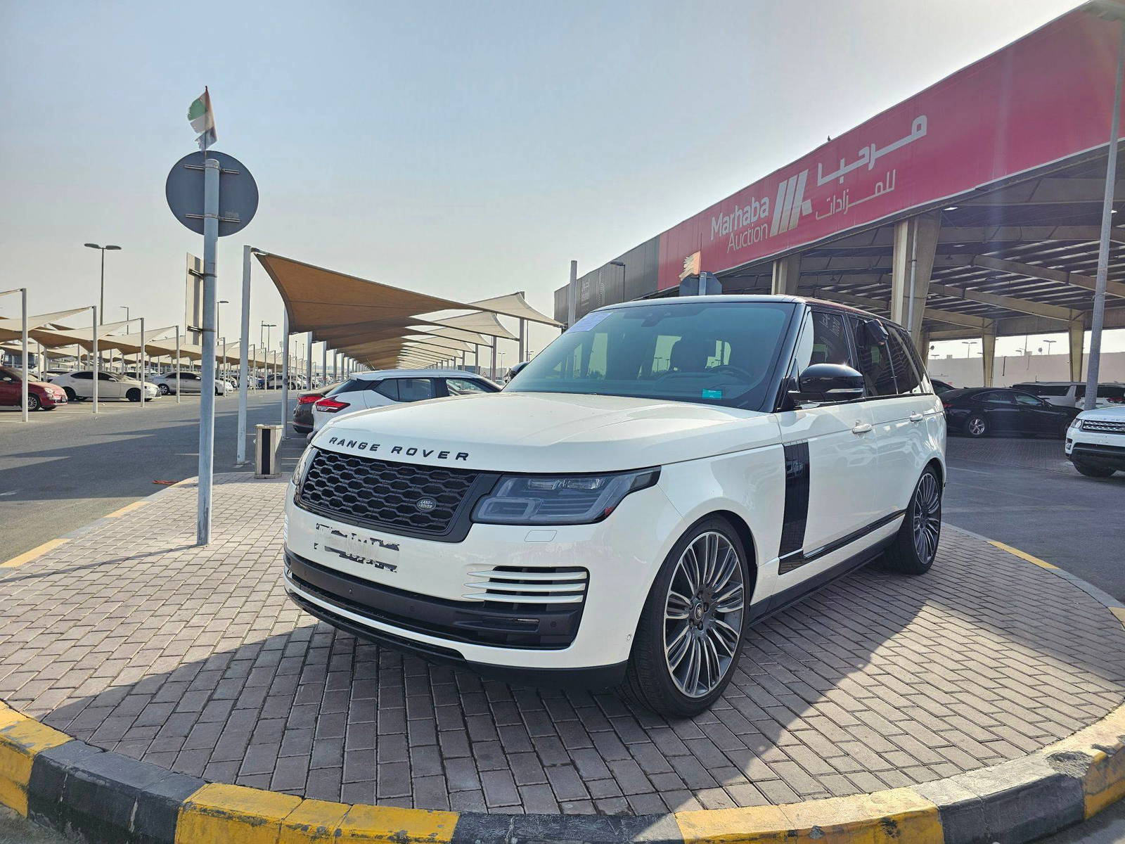 2021 LAND ROVER RANGE ROVER VOGUE — 131338 KM — Lot 428883 — Souq - Marhaba Auctions Used Cars - Image 5