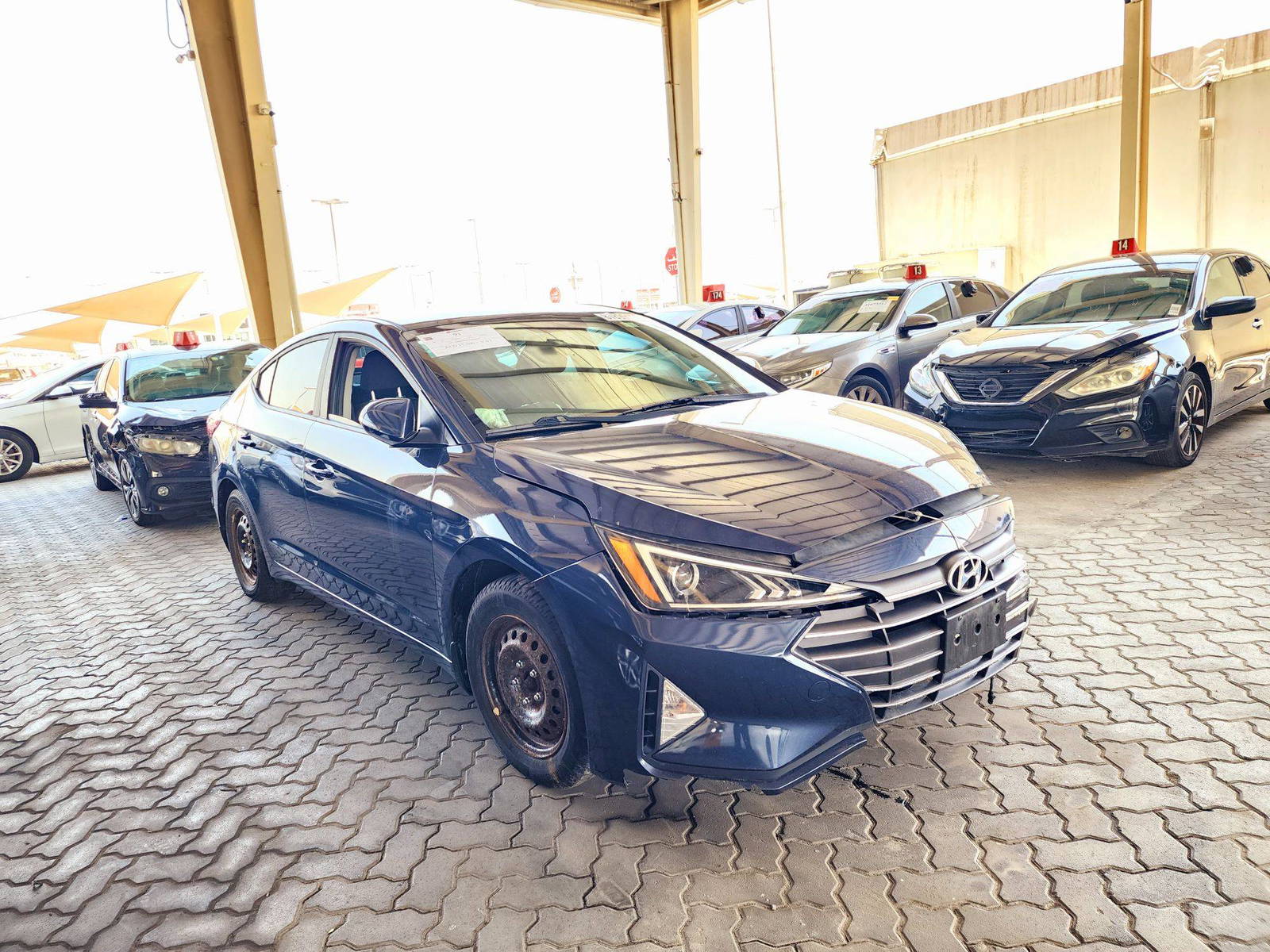 2020 HYUNDAI ELANTRA — 67627 KM — Lot 87899155 — Ind. 12 - Marhaba Auctions Used Cars - Image 4