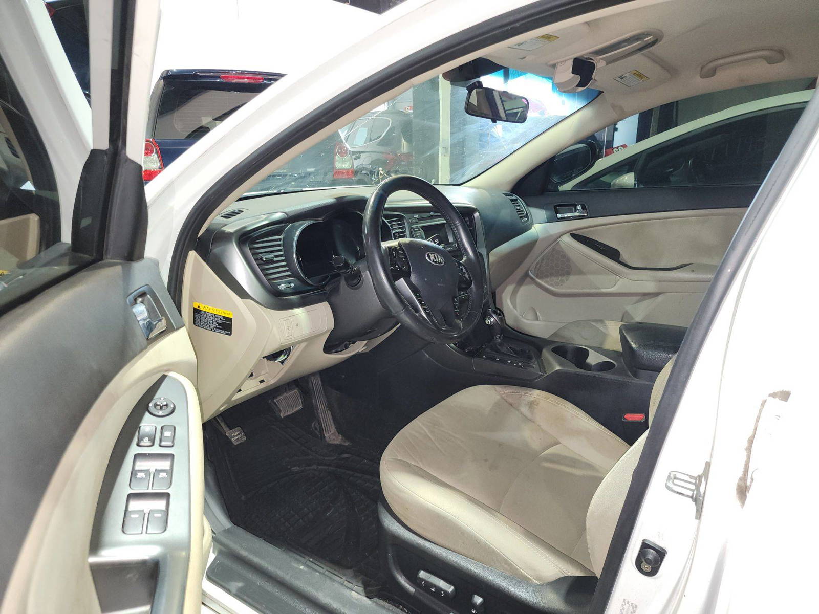 2013 KIA OPTIMA — 200686 Miles — Lot 5057042 — Main - Marhaba Auctions Used Cars - Image 9