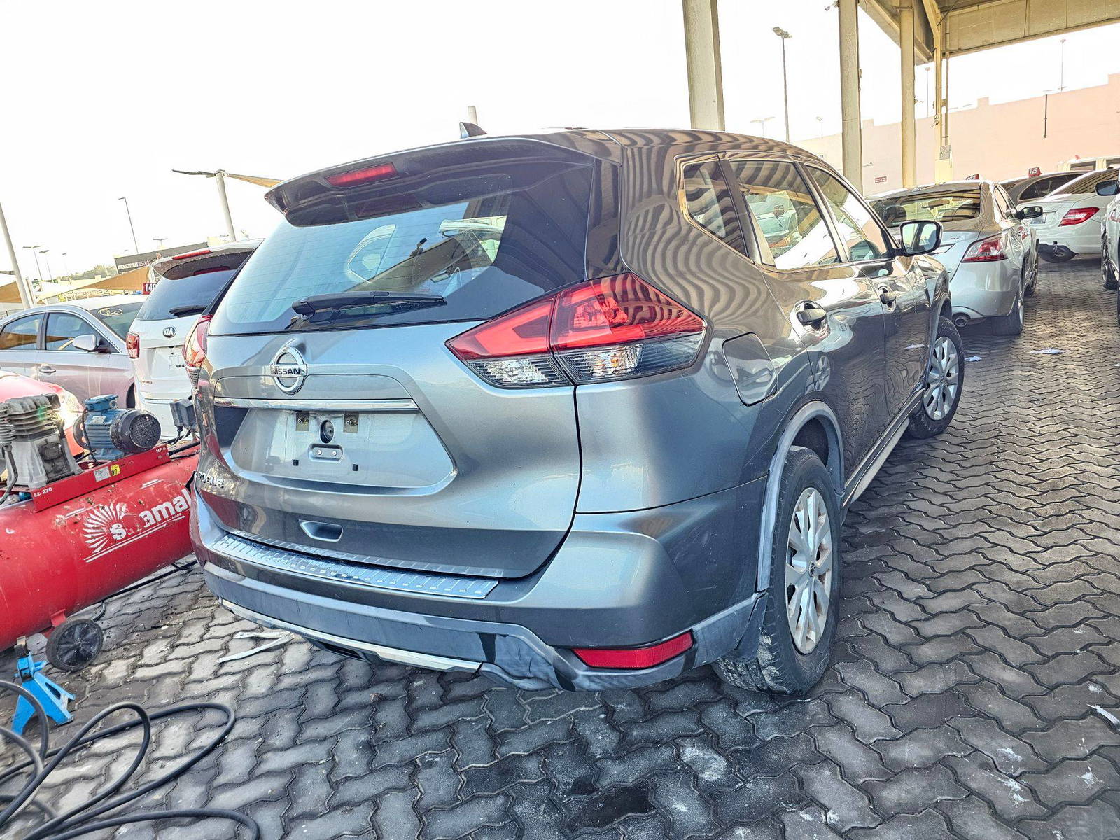 2018 NISSAN ROGUE — 118261 Miles — Lot 69479095 — Souq - Marhaba Auctions Used Cars - Image 3