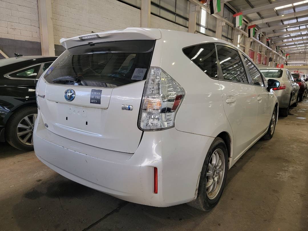 2012 TOYOTA PRIUS — 246 530 Miles — Lot UXC3144714 — Main - Marhaba Auctions Used Cars - Image 3