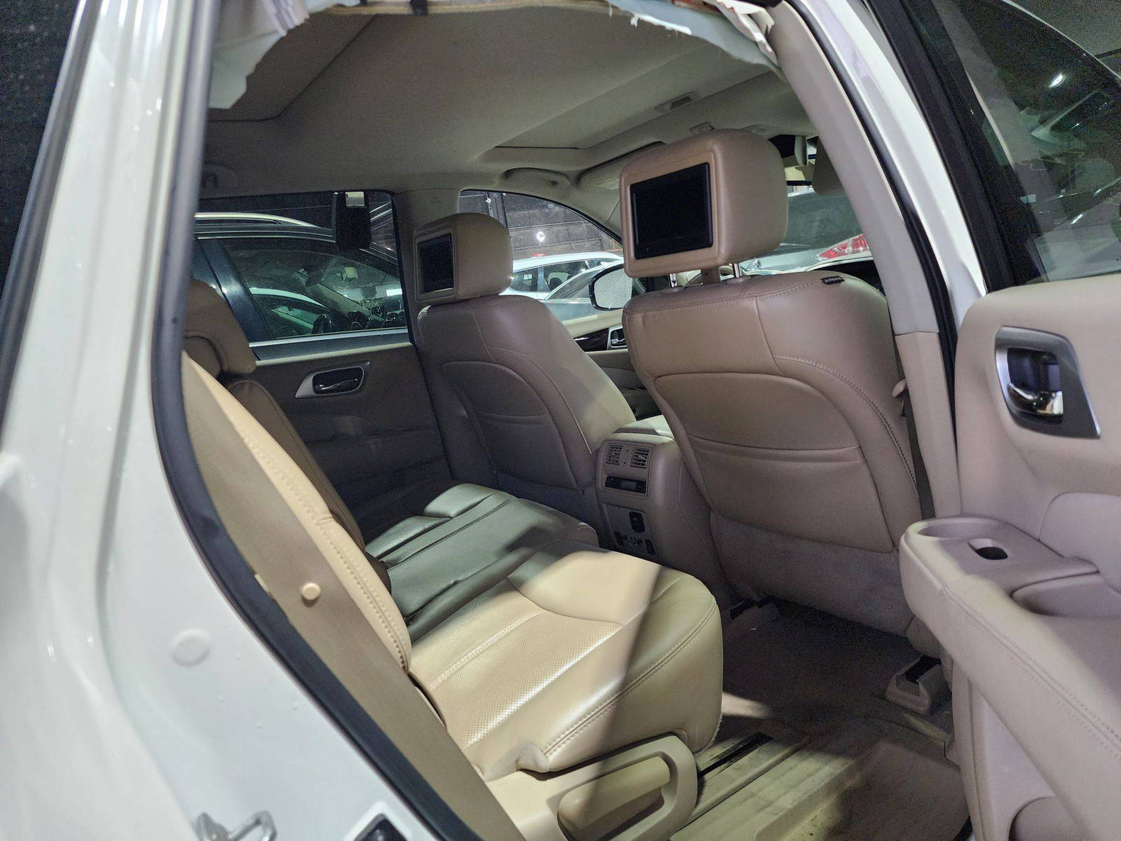 2015 NISSAN PATHFINDER — 245847 KM — Lot 12071802 — Al Quoz - Marhaba Auctions Used Cars - Image 8