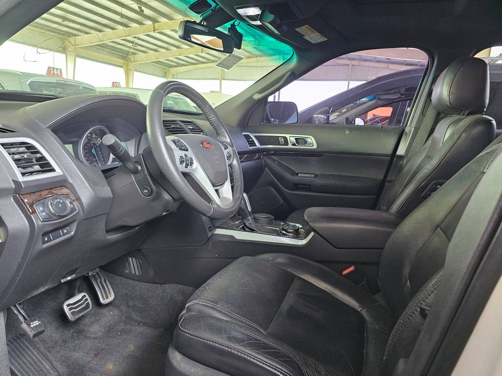 2011 FORD EXPLORER — 200089 KM — Lot 29035 — Souq - Marhaba Auctions Used Cars - Image 9