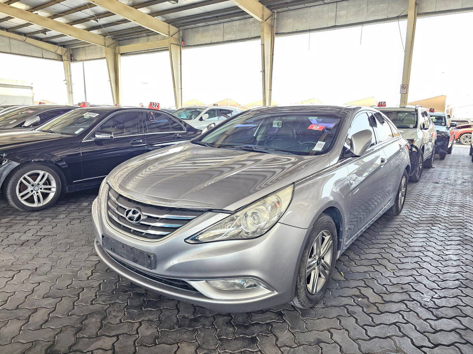 2012 HYUNDAI SONATA — 205544 KM — Lot 404943 — Souq - Marhaba Auctions Used Cars - Image 5