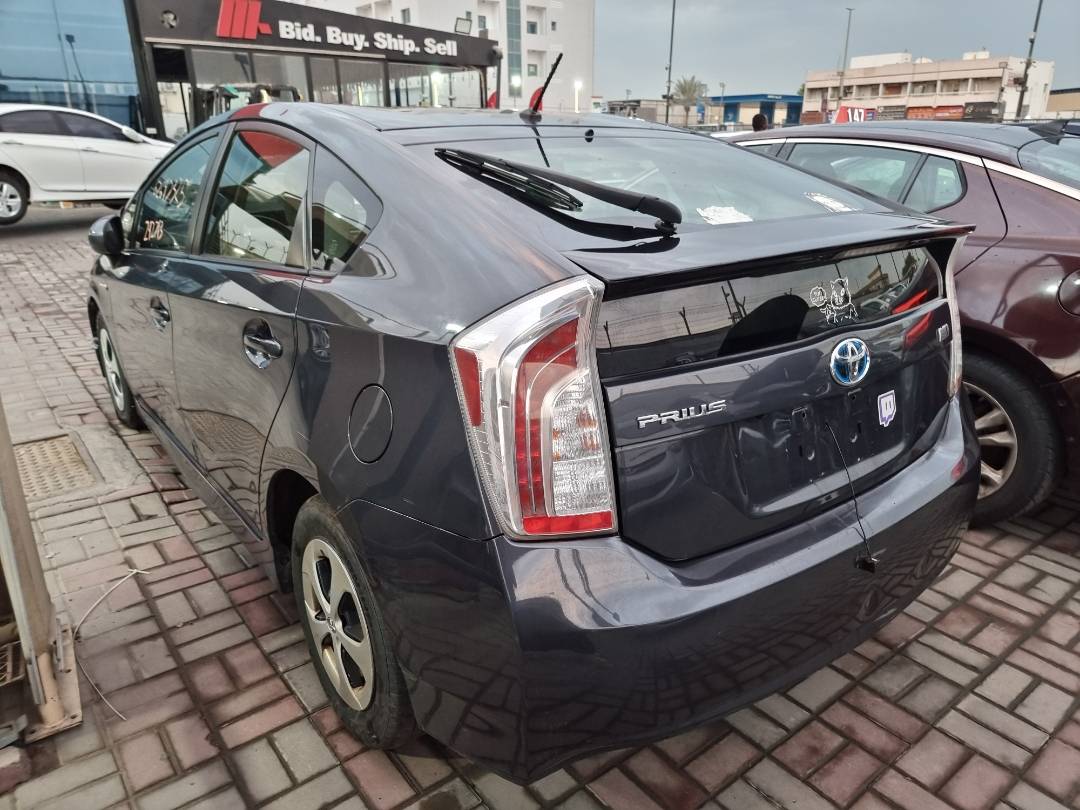 TOYOTA PRIUS 2015 - Marhaba Auction Used Cars - Image 5