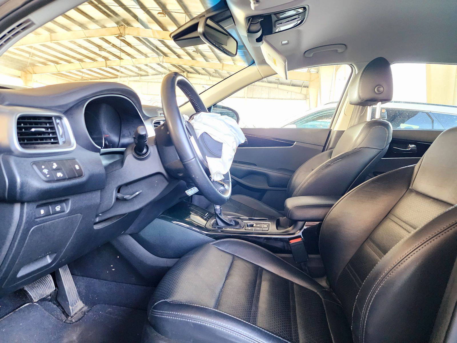 2019 KIA SORENTO — 51004 Miles — Lot 4KG524645 — Souq - Marhaba Auctions Used Cars - Image 8