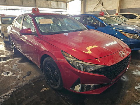HYUNDAI ELANTRA