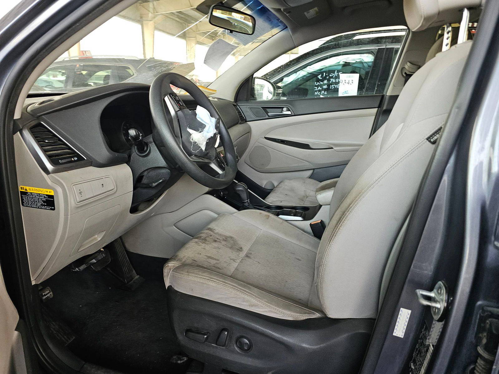 2017 HYUNDAI TUCSON — 164522 Miles — Lot HU295463 — Souq - Marhaba Auctions Used Cars - Image 17