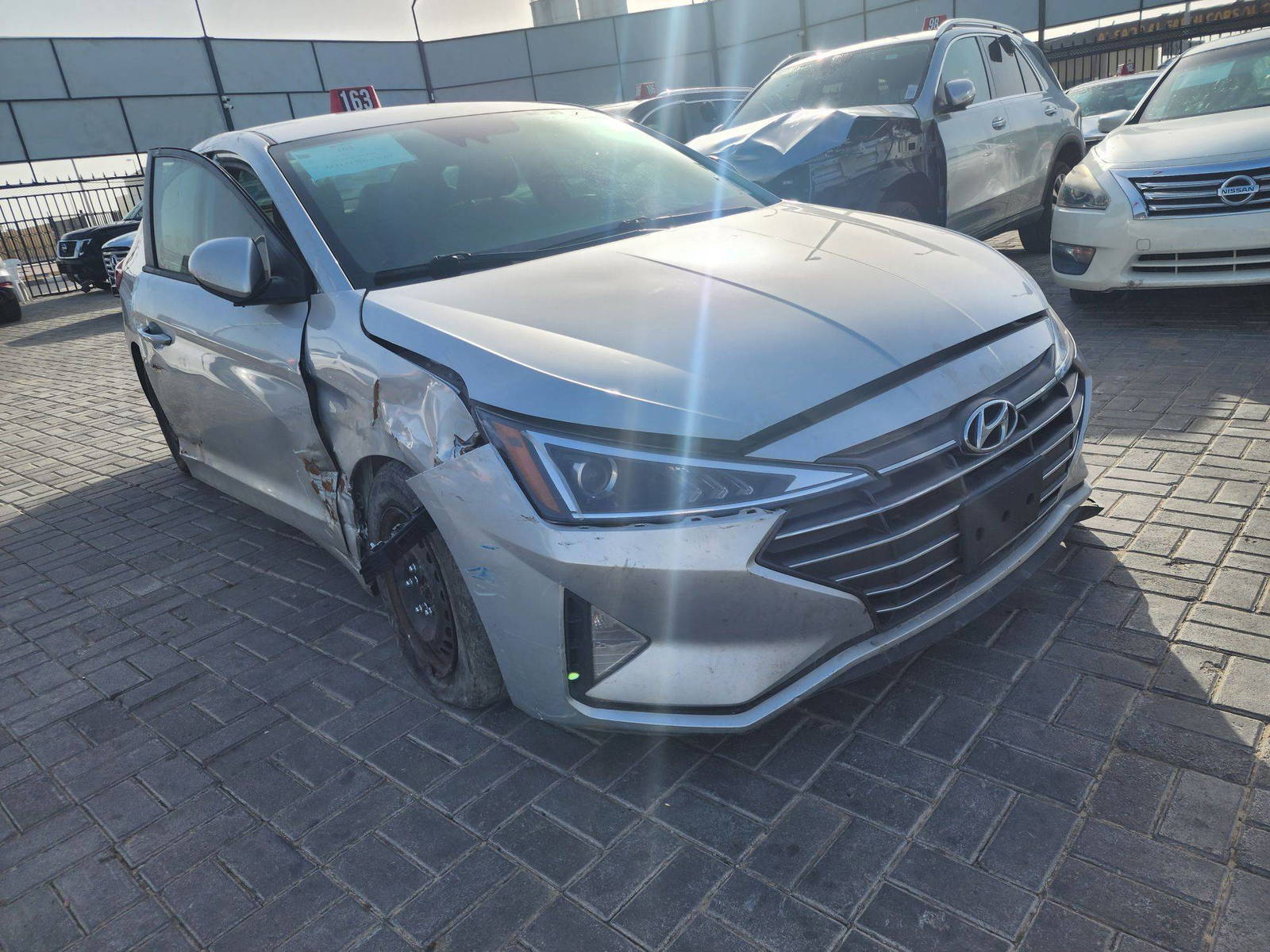 2020 HYUNDAI ELANTRA — 169093 Miles — Lot 70862875 — Main - Marhaba Auctions Used Cars - Image 4