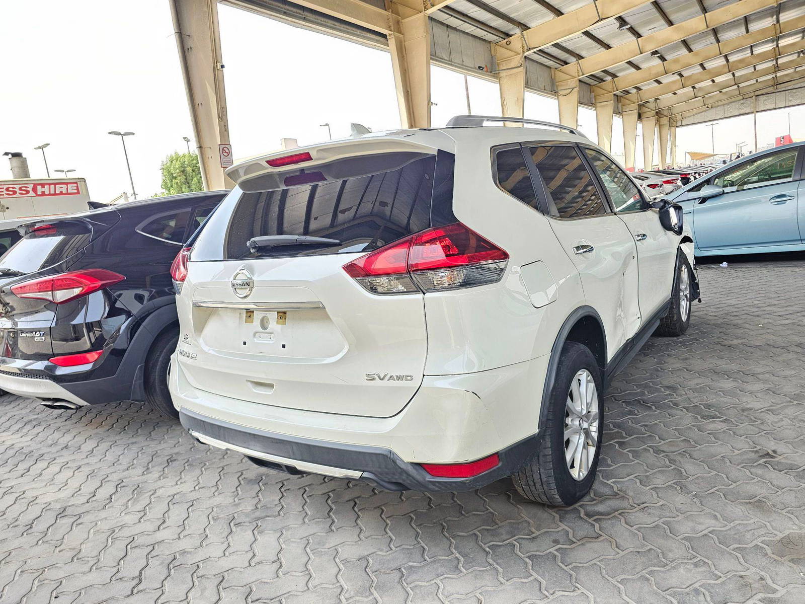 2018 NISSAN ROGUE — 127391 Miles — Lot 550800 — Souq - Marhaba Auctions Used Cars - Image 3