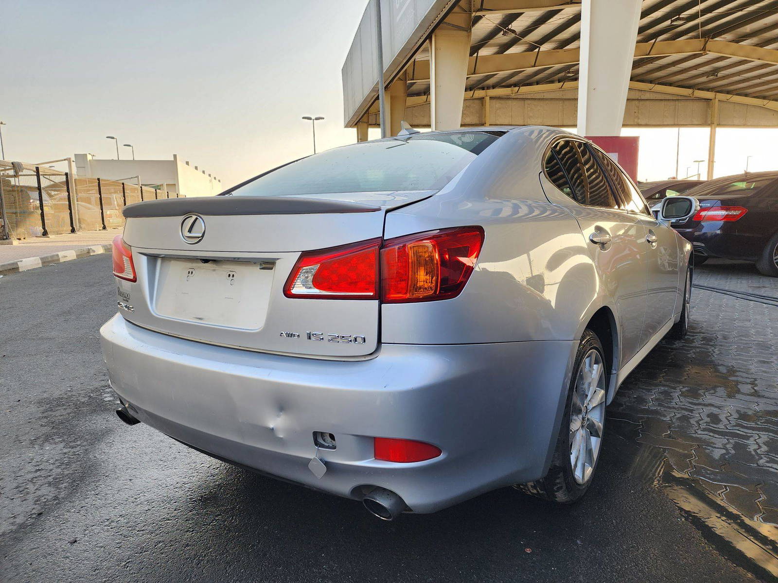2010 LEXUS IS 250 — 256412 Miles — Lot 40614 — Souq - Marhaba Auctions Used Cars - Image 3