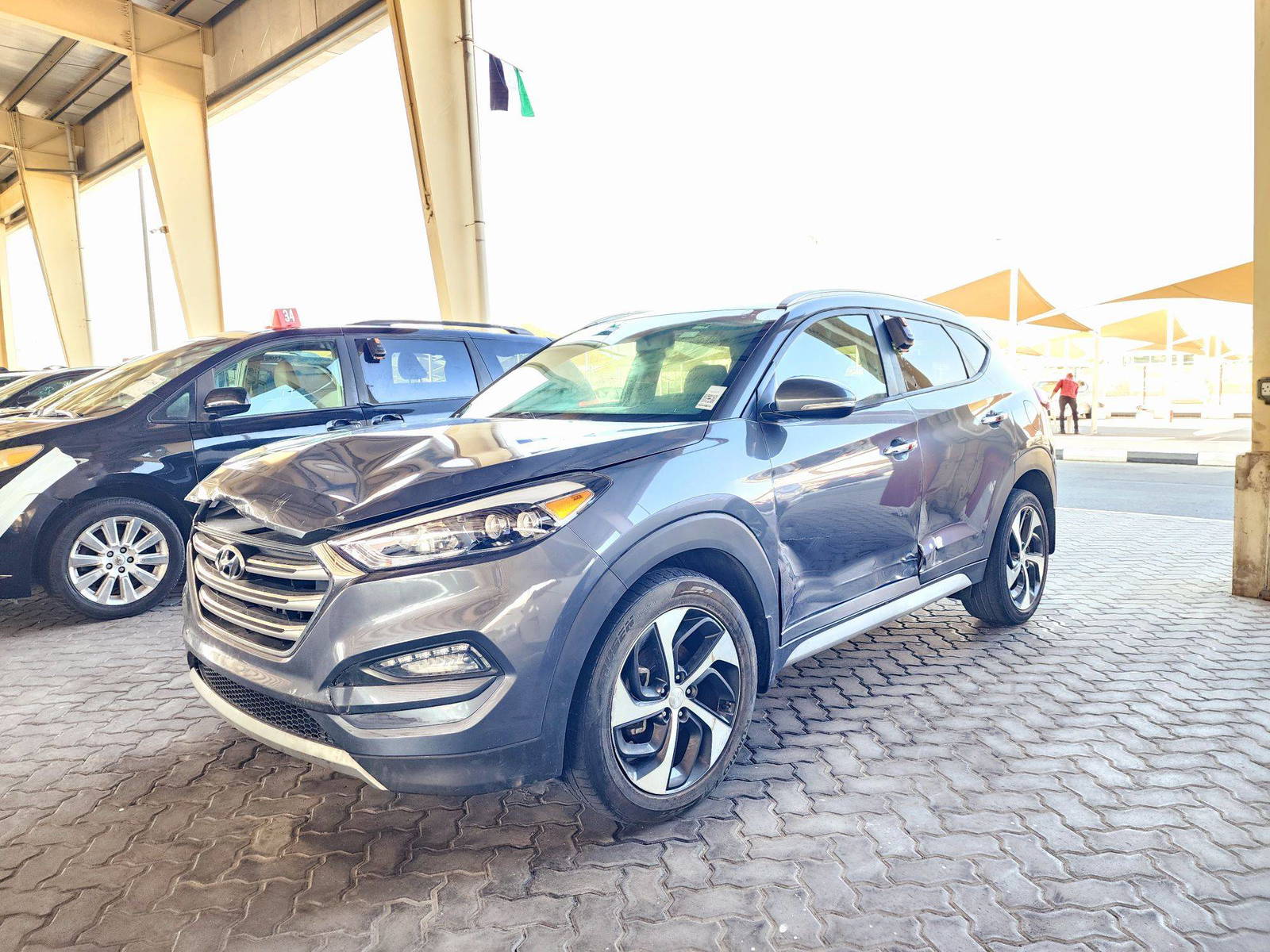 2018 HYUNDAI TUCSON — 105324 Miles — Lot 30997 — Souq - Marhaba Auctions Used Cars - Image 4
