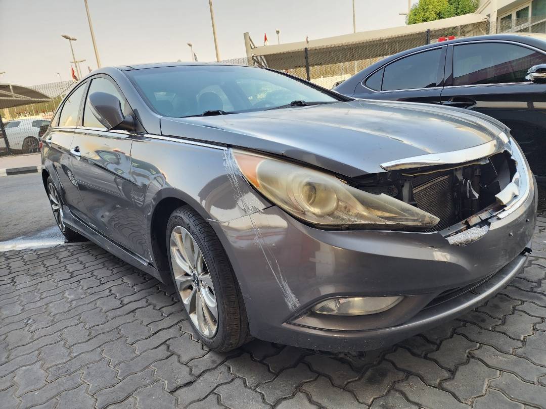2012 HYUNDAI SONATA — 207897 Miles — Lot 756886 — Souq - Marhaba Auctions Used Cars - Image 4