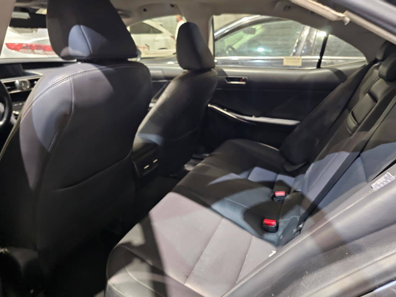 2018 LEXUS IS 300 — 217820 KM — Lot 030385 — Main - Marhaba Auctions Used Cars - Image 7