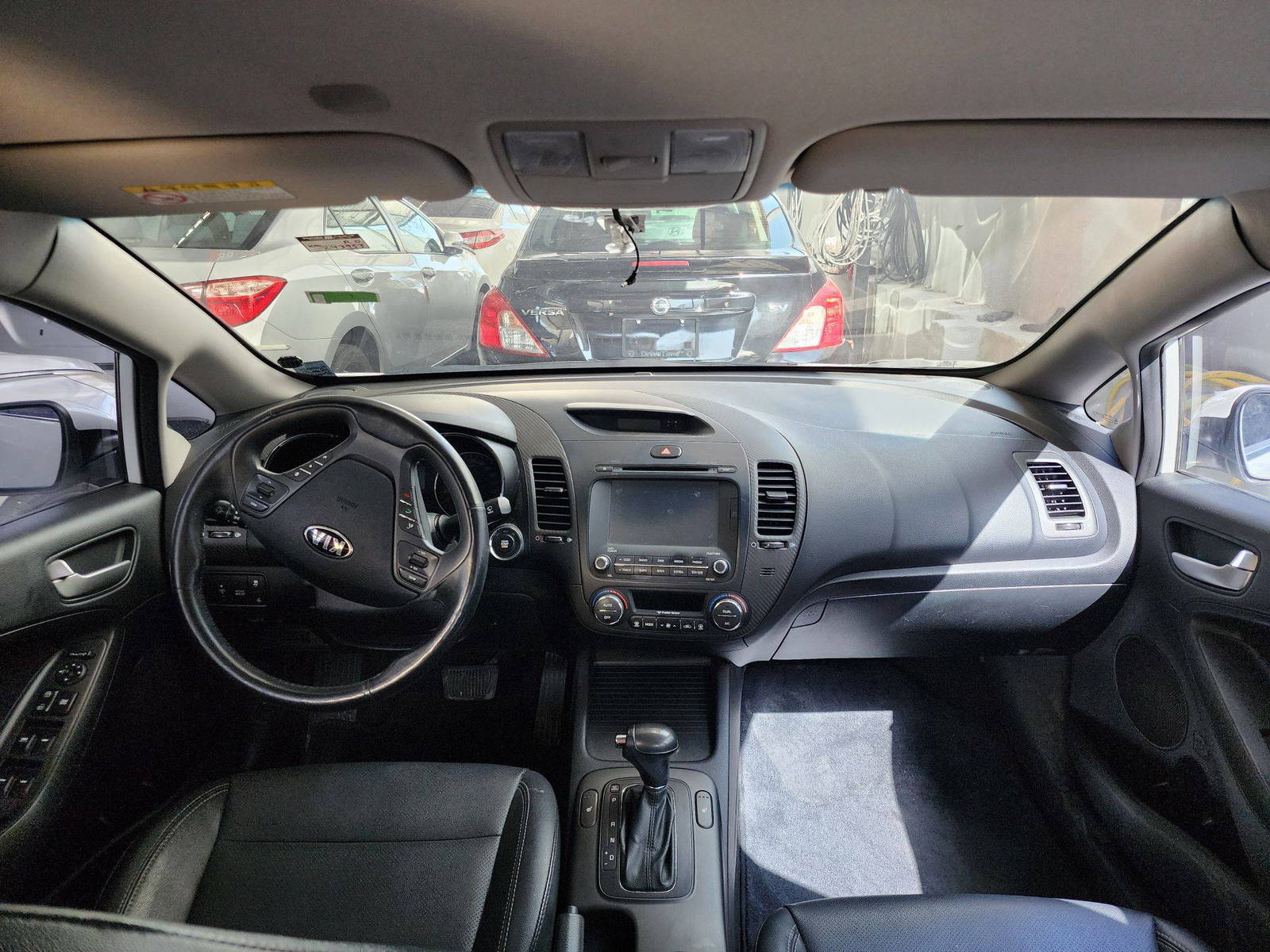 2013 KIA K3 — 243953 KM — Lot 818363 — Al Quoz - Marhaba Auctions Used Cars - Image 8
