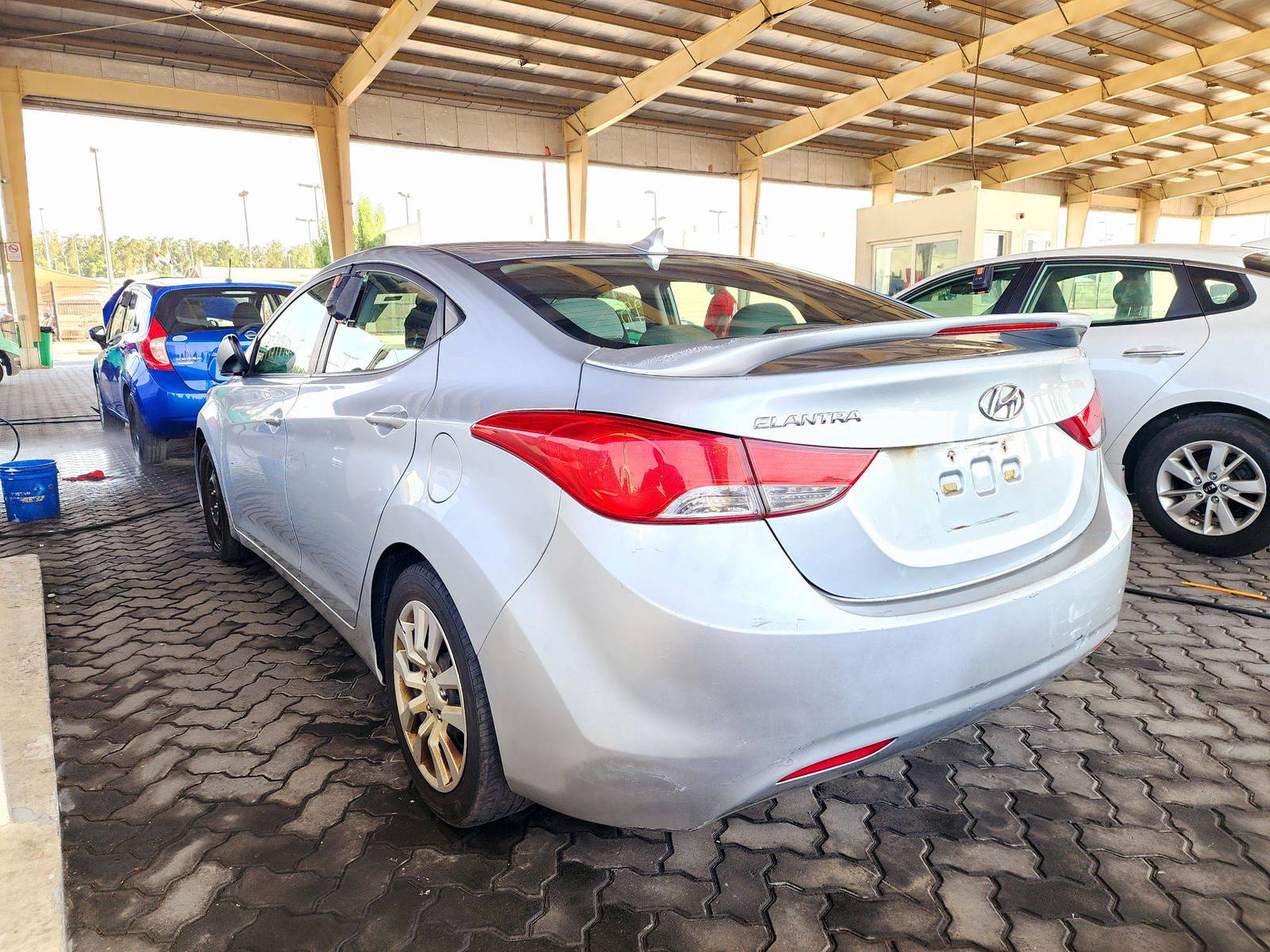 2011 HYUNDAI ELANTRA — 234632 Miles — Lot 39954942 — Souq - Marhaba Auctions Used Cars - Image 3