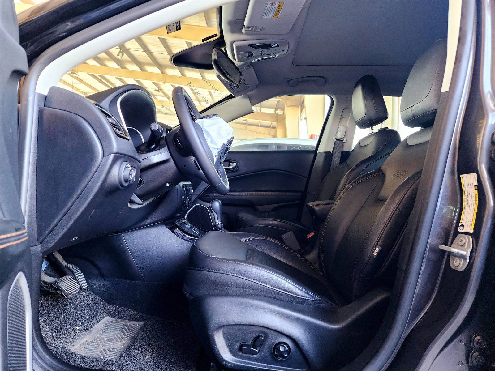 2019 JEEP COMPASS — 75385 KM — Lot T628361 — Souq - Marhaba Auctions Used Cars - Image 9