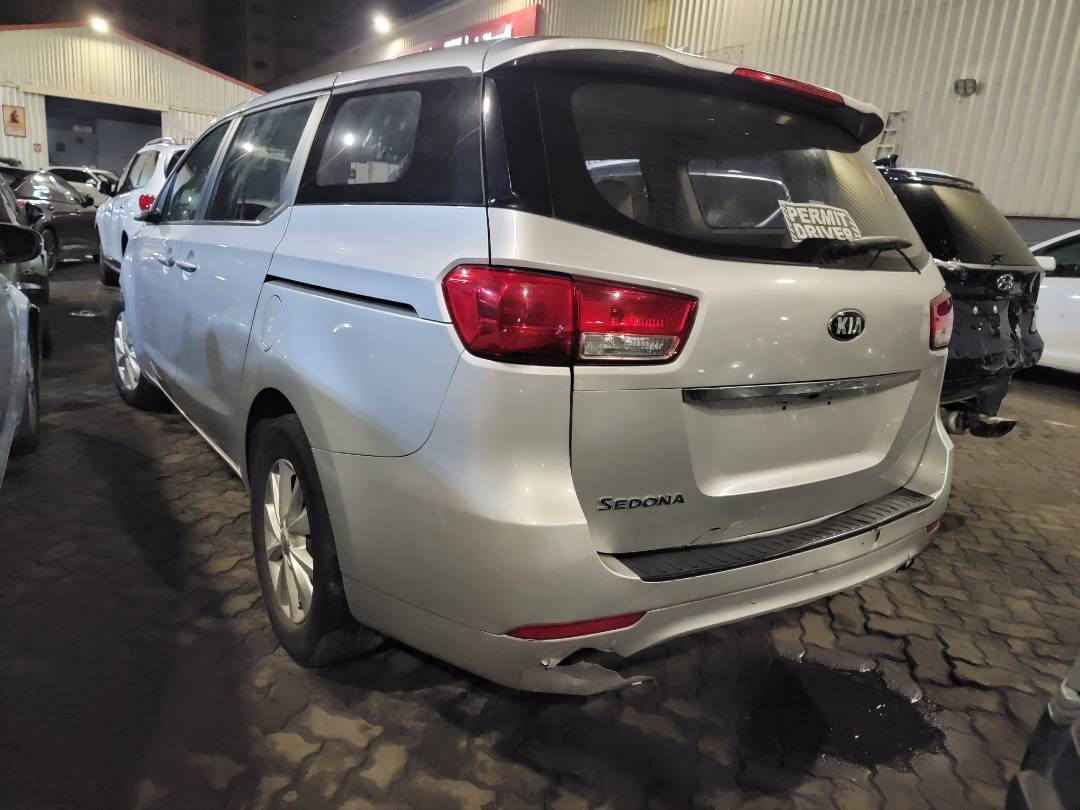 2018 KIA SEDONA — 132025 Miles — Lot 6374897 — Main - Marhaba Auctions Used Cars - Image 3