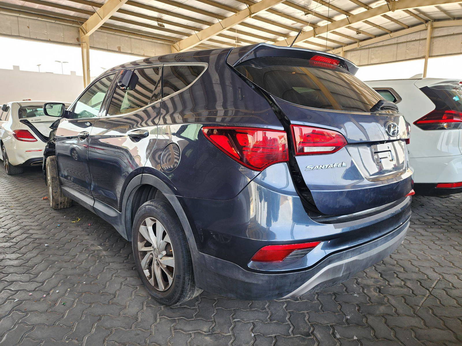 2018 HYUNDAI SANTA FE SPORT — 74554 Miles — Lot 39683713 — Souq - Marhaba Auctions Used Cars - Image 3