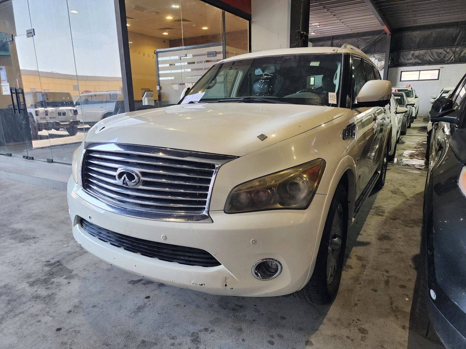 2014 INFINITI QX80 — 178399 Miles — Lot 9065947 — Souq - Marhaba Auctions Used Cars - Image 6