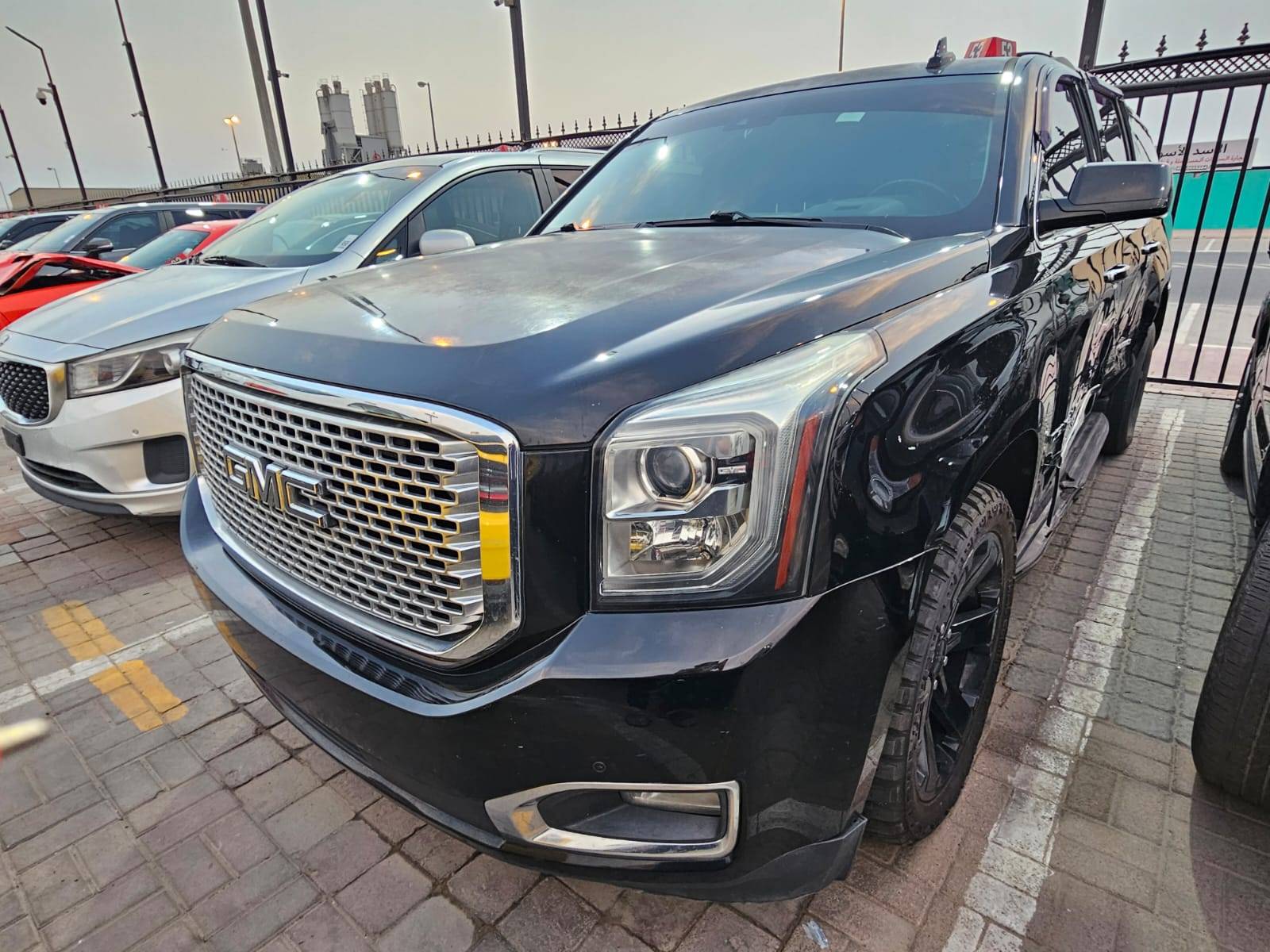 2016 GMC YUKON — 184855 Miles — Lot KJ9GR186770 - Marhaba Auctions Used Cars - Image 5