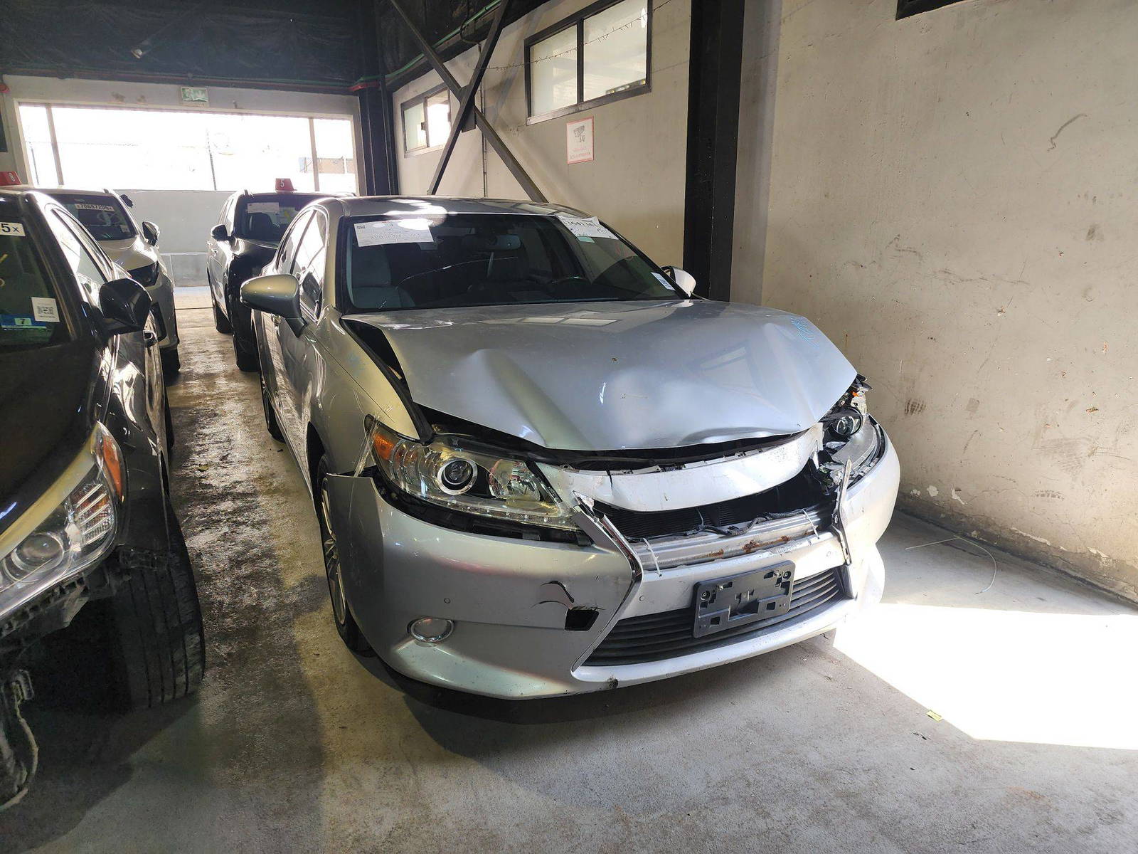 LEXUS ES 350 2015 - Marhaba Auction Used Cars - Image 5