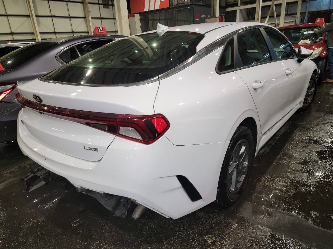 2021 KIA K5 — 80116 Miles — Lot 67248053 - Marhaba Auctions Used Cars - Image 4