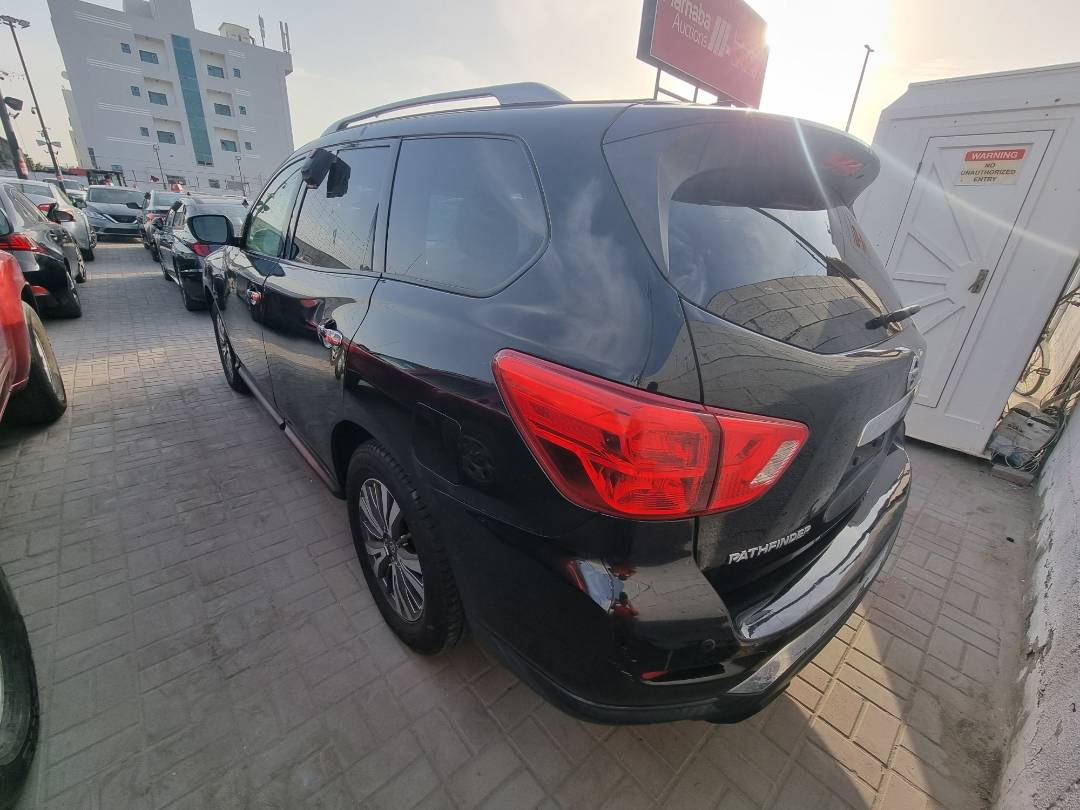 2019 NISSAN PATHFINDER — 159290 Miles — Lot C632797 — Souq - Marhaba Auctions Used Cars - Image 5