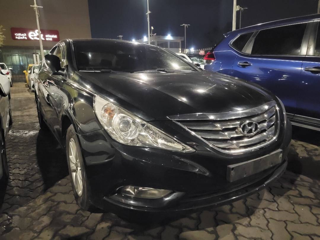 2010 HYUNDAI SONATA — 160553 KM — Lot 083018 — Main - Marhaba Auctions Used Cars - Image 4