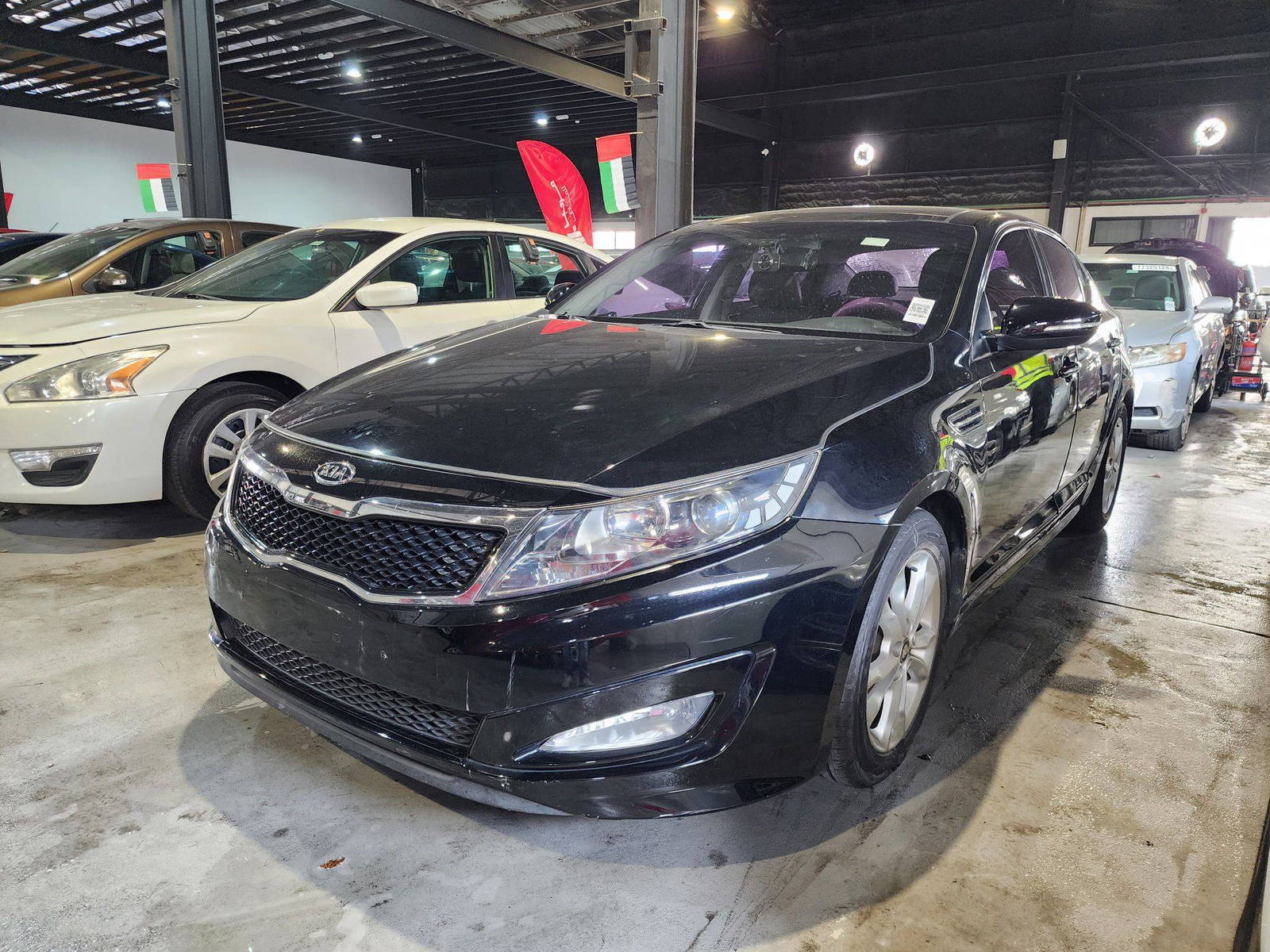 2011 KIA K5 — 203542 KM — Lot 005980 — Al Quoz - Marhaba Auctions Used Cars - Image 4
