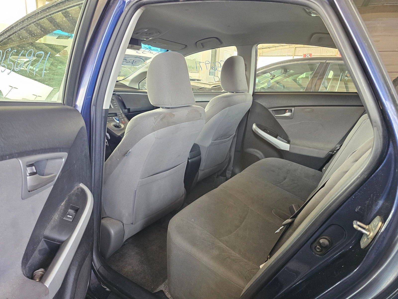 2013 TOYOTA PRIUS — 249350 Miles — Lot U5D0340274 — Souq - Marhaba Auctions Used Cars - Image 6