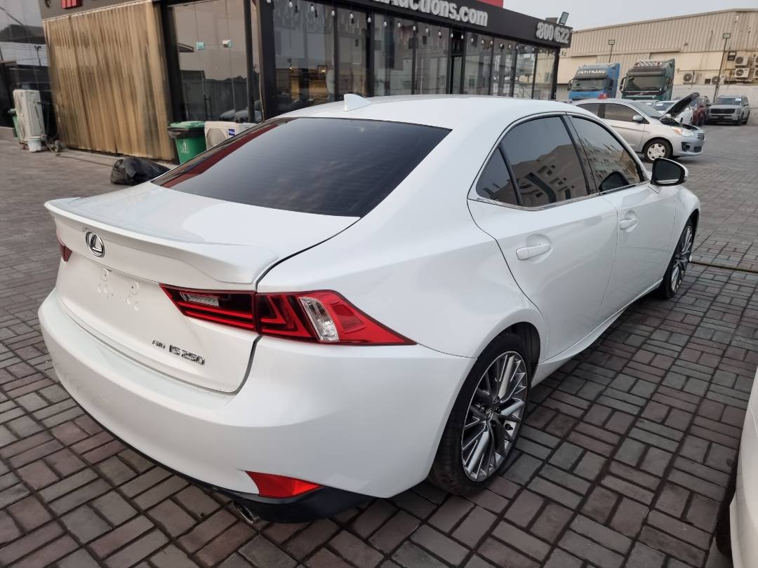2015 LEXUS IS 250 — 264549 Miles — Lot 215478 — Ind. 12 - Marhaba Auctions Used Cars - Image 4