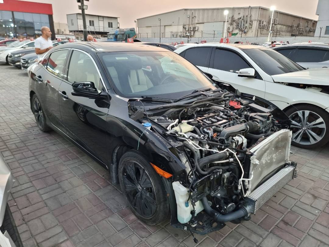 2018 HONDA CIVIC — 142859 Miles — Lot 214578 — Main - Marhaba Auctions Used Cars - Image 4
