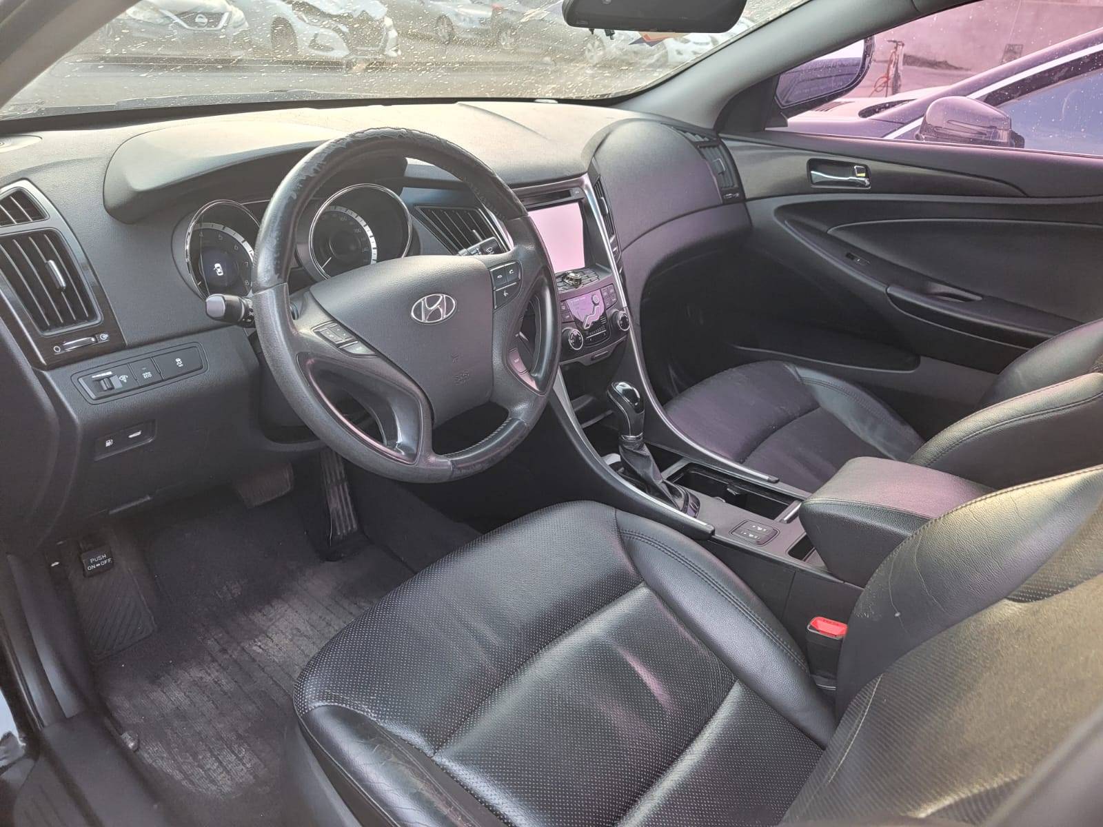 2012 HYUNDAI SONATA — 210784 KM — Lot 374132 — Ind. 12 - Marhaba Auctions Used Cars - Image 8