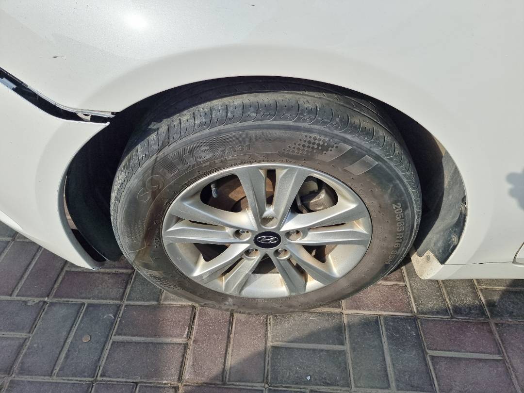 2011 HYUNDAI SONATA — 197630 KM — Lot 340159 — Souq - Marhaba Auctions Used Cars - Image 10