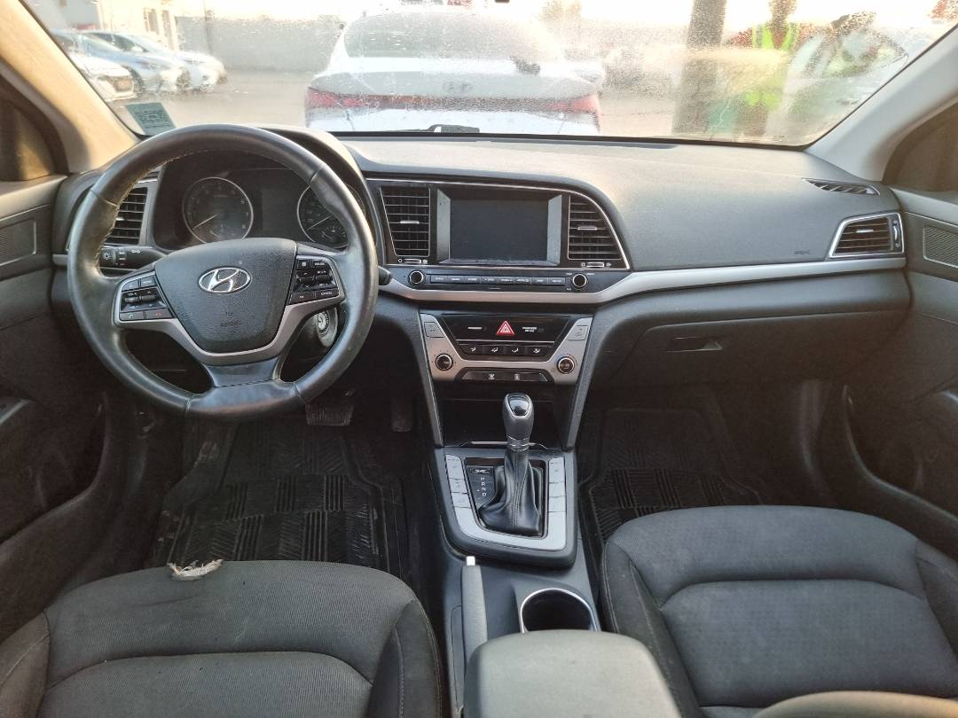 2018 HYUNDAI ELANTRA — 168084 KM — Lot 215478 — Souq - Marhaba Auctions Used Cars - Image 8