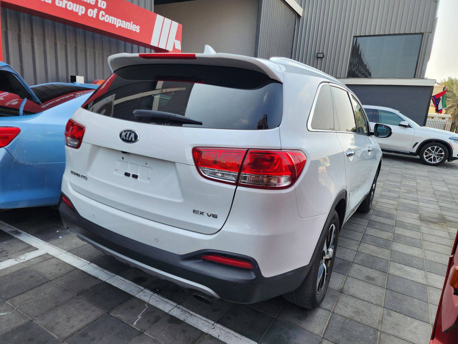 2018 KIA SORENTO — 91030 Miles — Lot 5XJG380744 — Souq - Marhaba Auctions Used Cars - Image 6