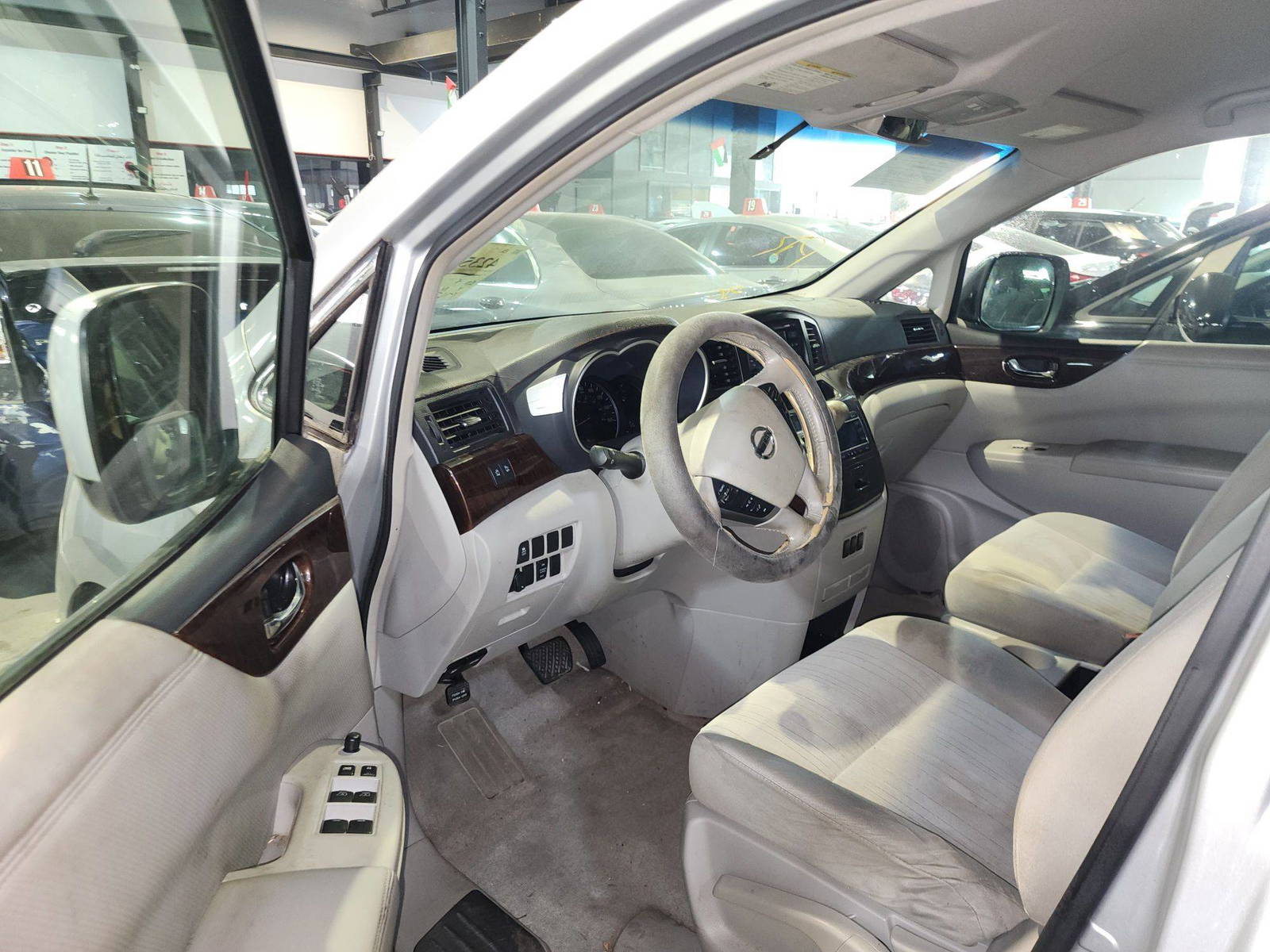 2011 NISSAN QUEST — 176765 Miles — Lot 9008792 — Al Quoz - Marhaba Auctions Used Cars - Image 9