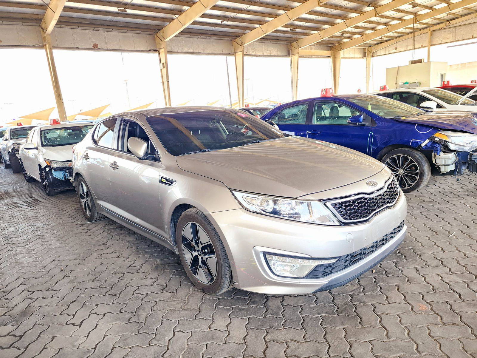 2013 KIA K5 — 274136 KM — Lot 16440 — Main - Marhaba Auctions Used Cars - Image 4