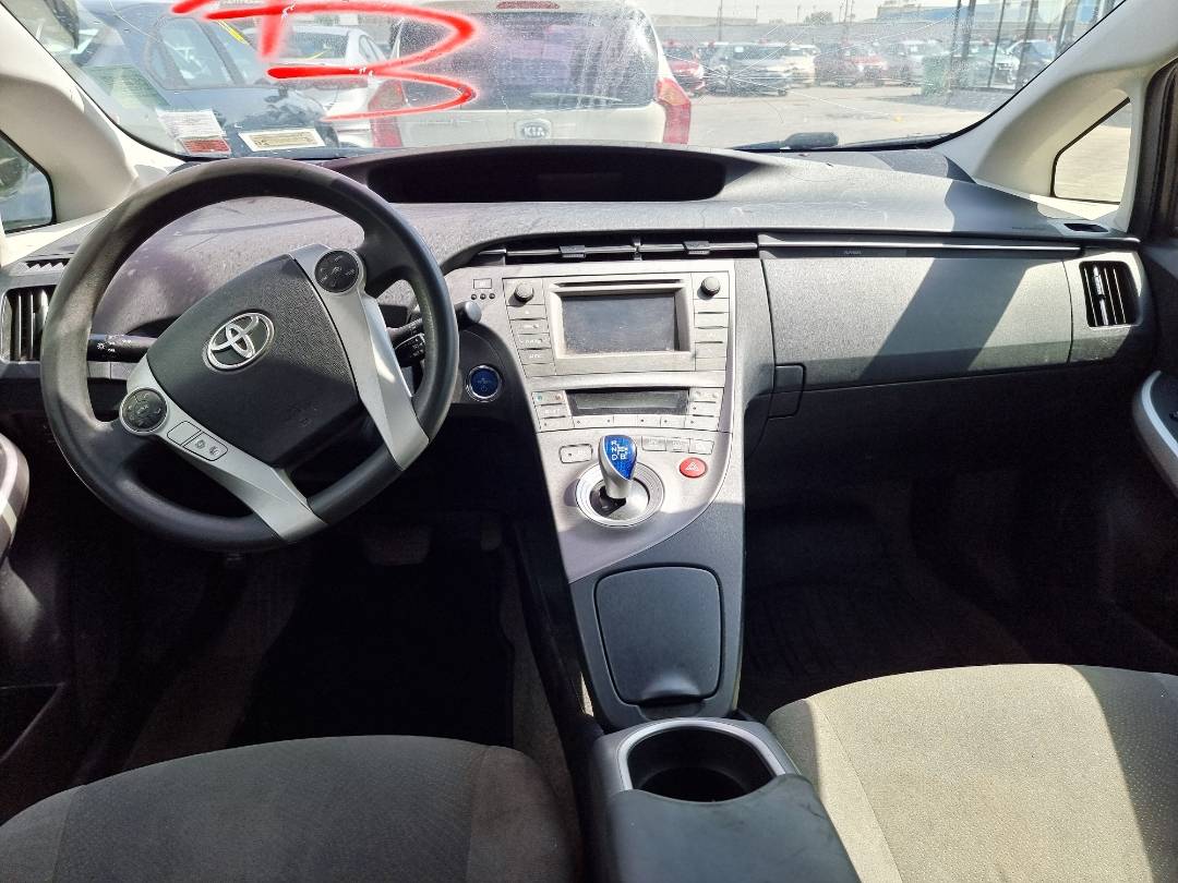 2014 TOYOTA PRIUS — 220599 Miles — Lot 215487 — Ind. 12 - Marhaba Auctions Used Cars - Image 7