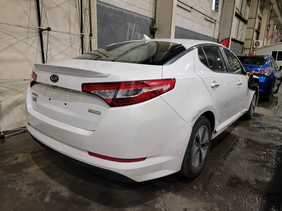 2011 KIA OPTIMA — 100308 Miles — Lot 41130365 — Main - Marhaba Auctions Used Cars - Image 3