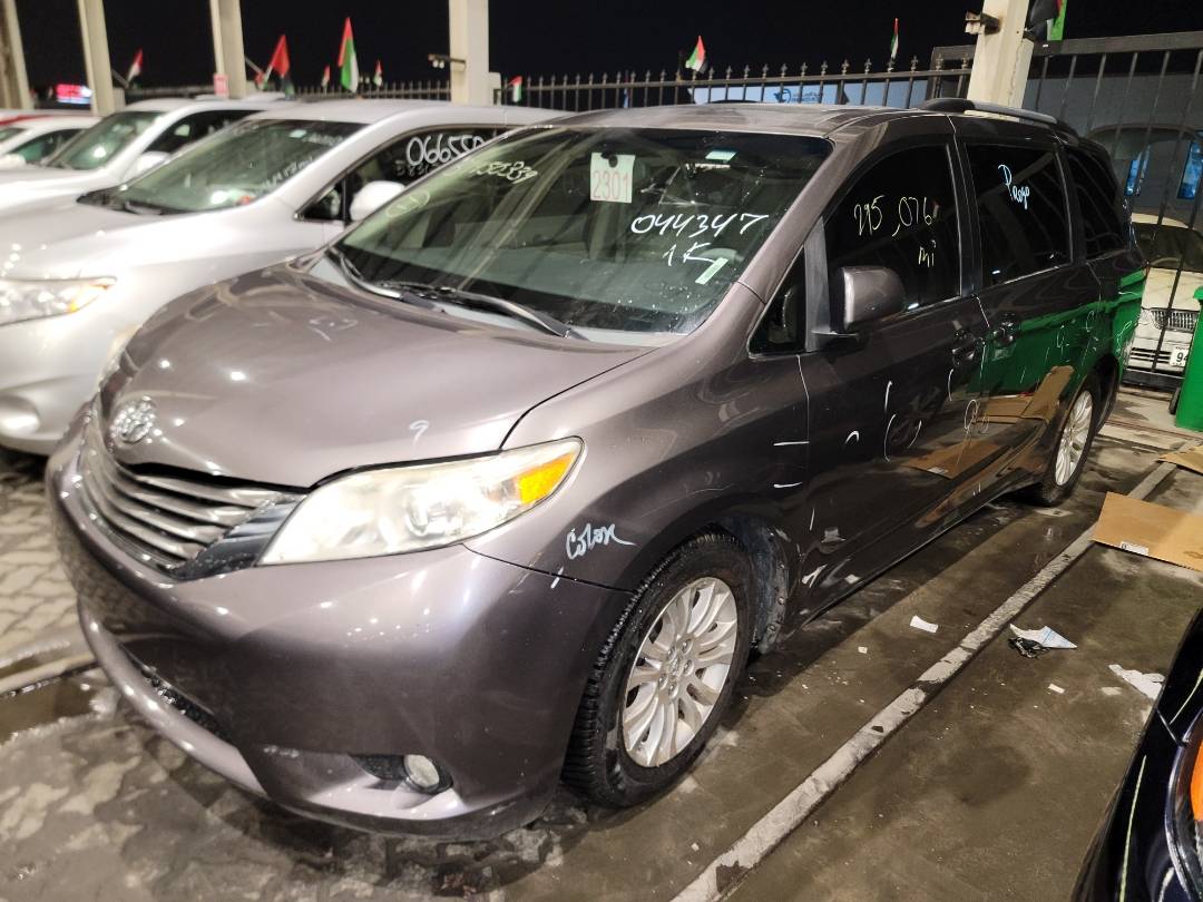2011 TOYOTA SIENNA — 295076 Miles — Lot 044347 - Marhaba Auctions Used Cars - Image 7