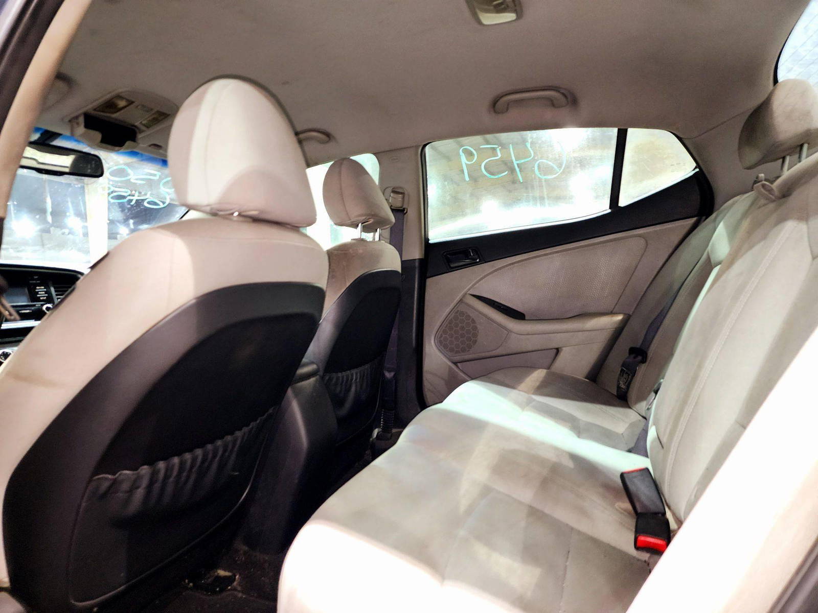 2015 KIA OPTIMA — 143872 Miles — Lot F5550906 — Souq - Marhaba Auctions Used Cars - Image 8