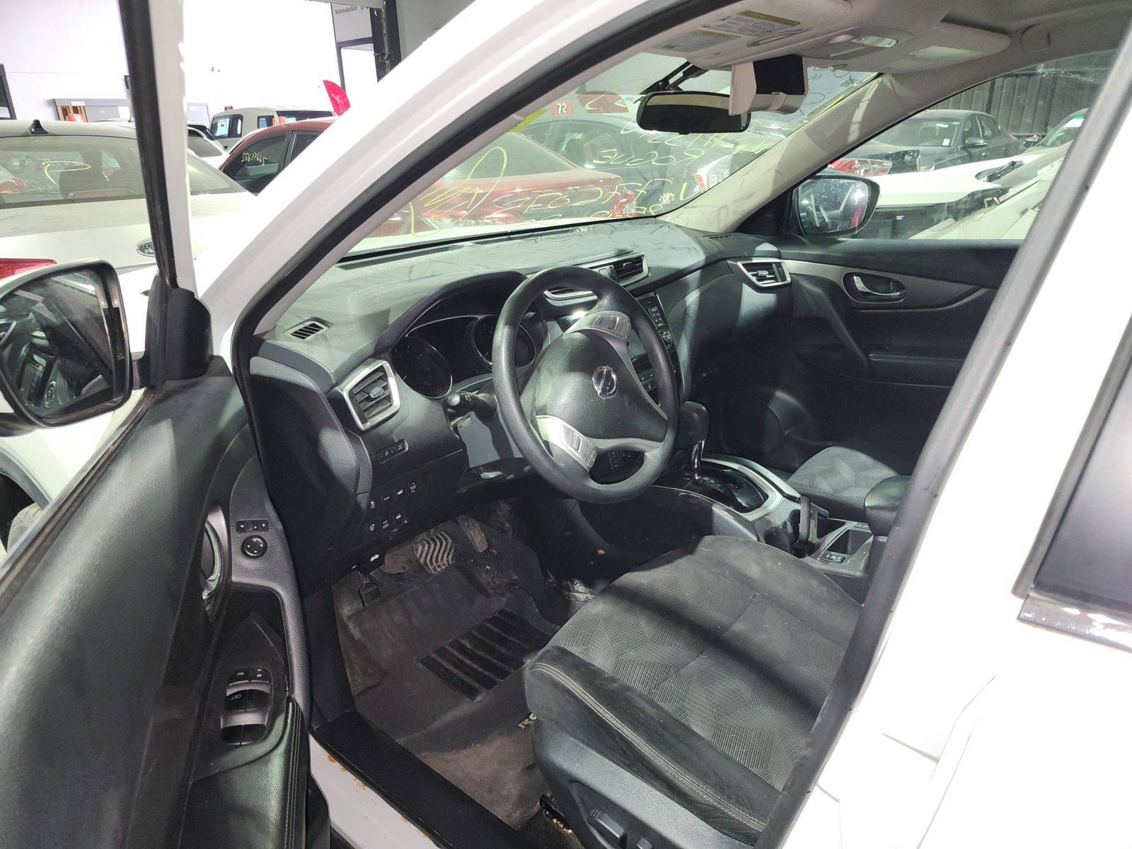 2014 NISSAN ROGUE — 233554 KM — Lot C776075 — Al Quoz - Marhaba Auctions Used Cars - Image 10